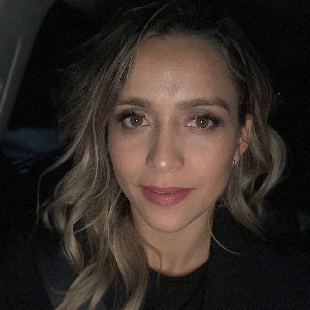 Meet your Posher, Ivette